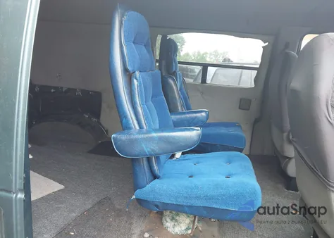 1997 Ford E-250 Standard z USA, uszkodzony, nr VIN 1FTHE24L4VHB89975